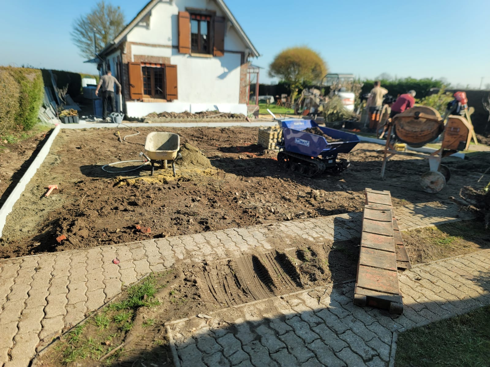 Paysagiste Normandie en chantier de terrassement Longuet Paysage