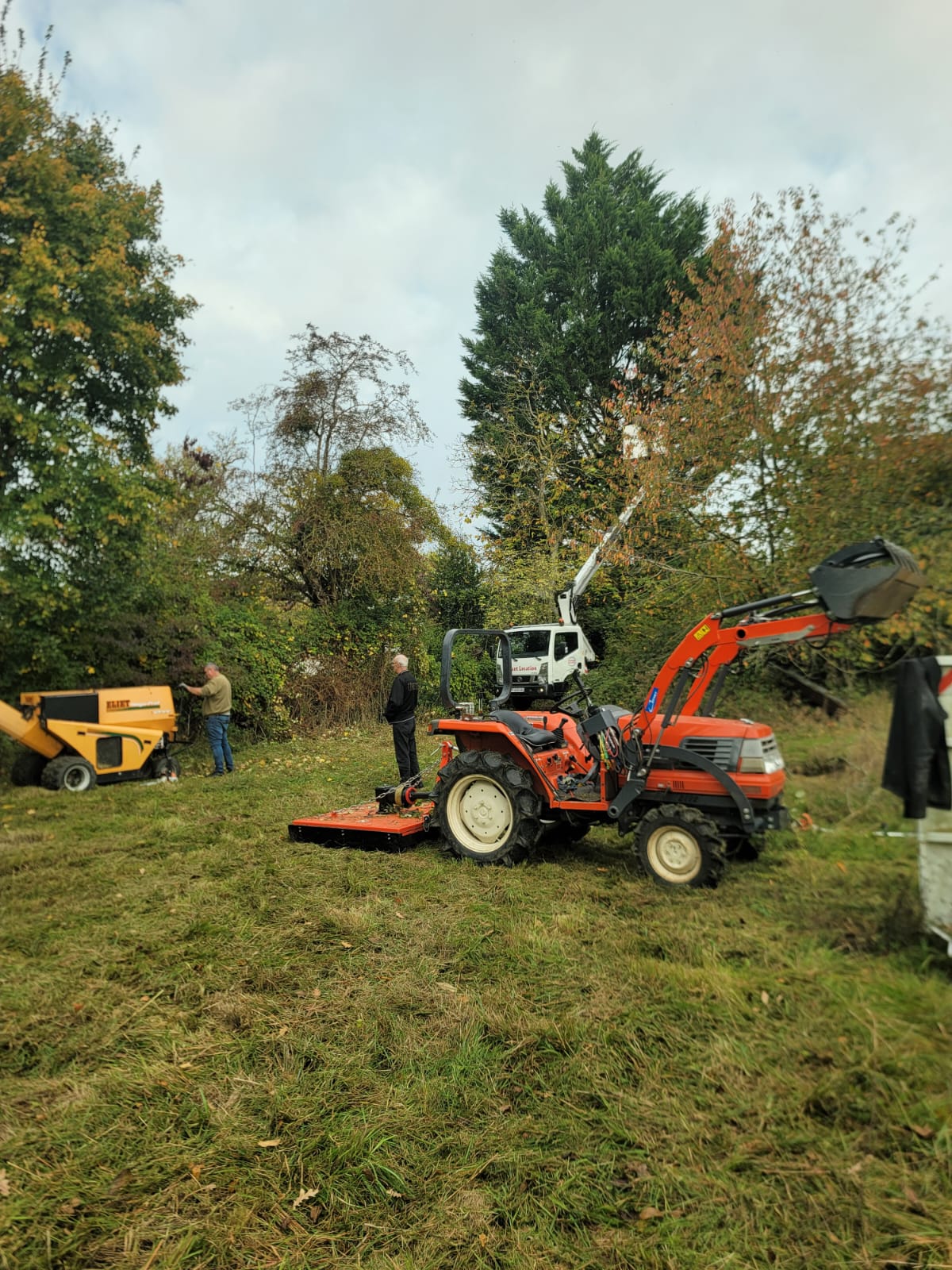 Élagage abattage Vernon - tracteur déchiqueteuse Longuet Paysage